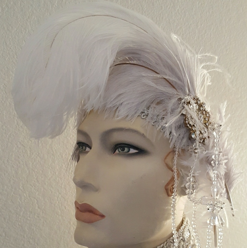 2Pc Victorian Plume Crystal Headpiece & Choker Set